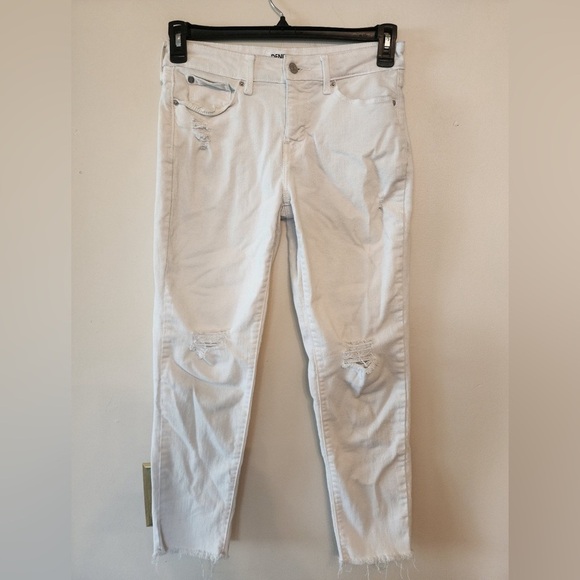Denizen By LEVI'S  JEANS Boyfriend White Destroyed SIZE 5 raw hem cropped - Picture 1 of 5